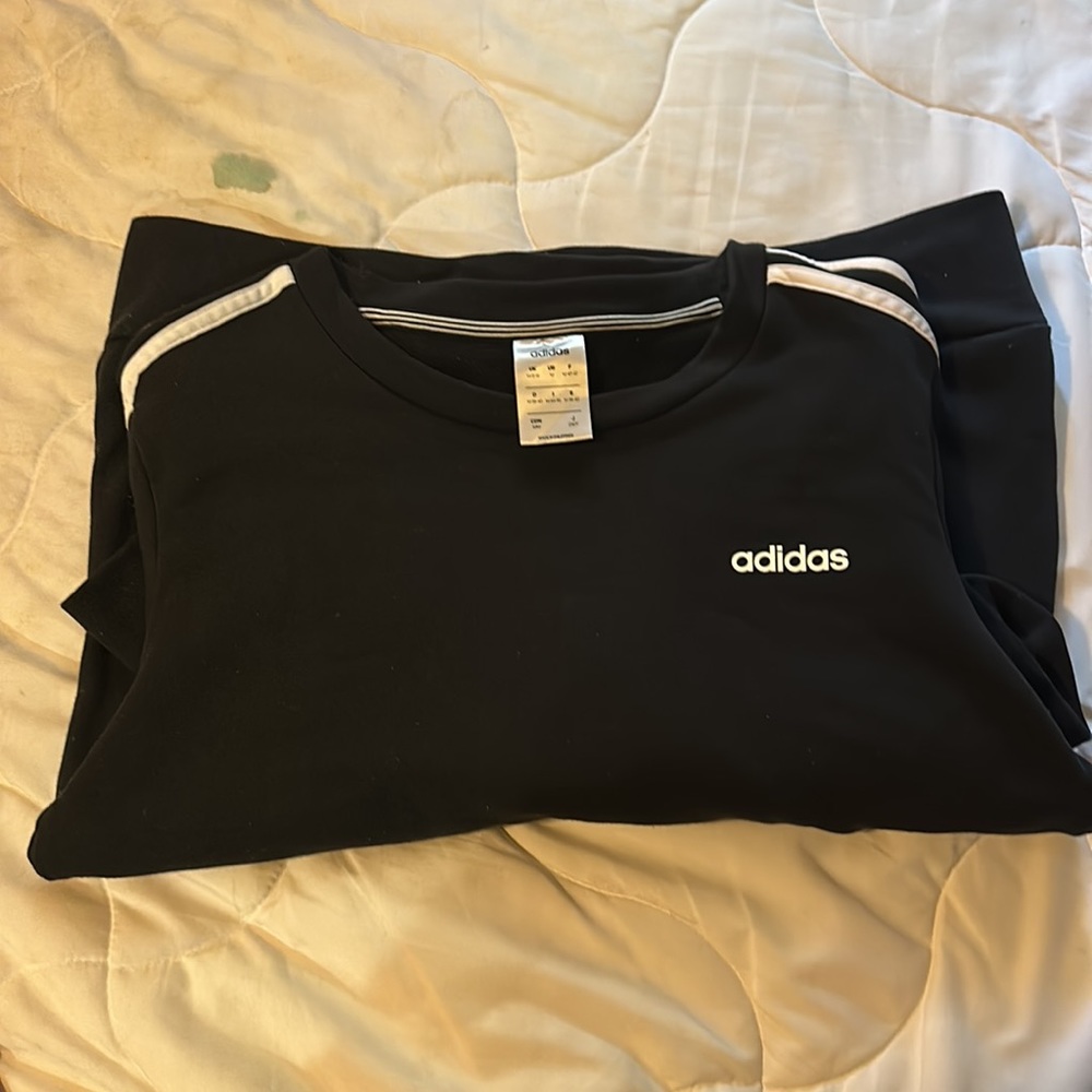 Brand: Adidas Size:M Color:Black Condition: Good